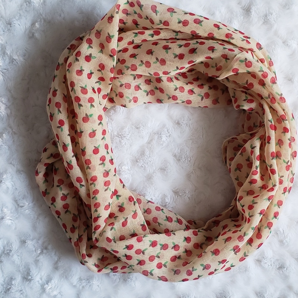Apple scarf